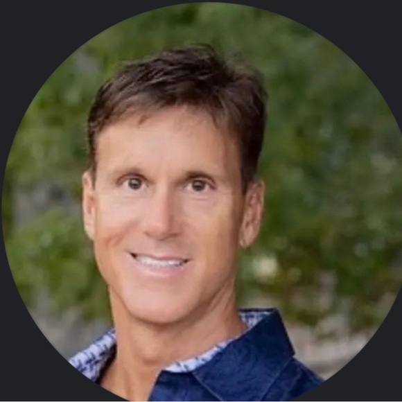 Meet your Posher, Mike - Picture 2 of 2